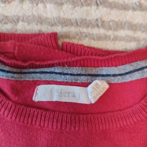 Sfera knitted blouse size 9-10, like new, red