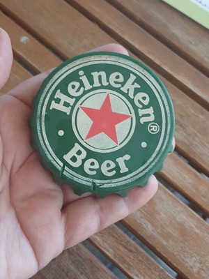 Heineken Bottle Opener large used, magnet missing