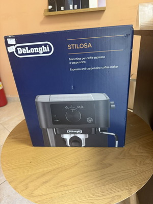 Delongi coffee machine new, unused