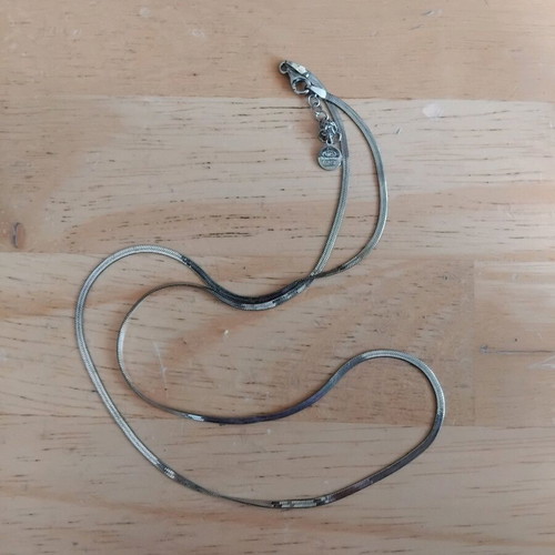 Flat snake chain necklace like new