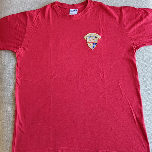 T shirt Lifeguard Sol's size L red like new