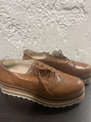 Divino Oxford shoes brown like new, size 37