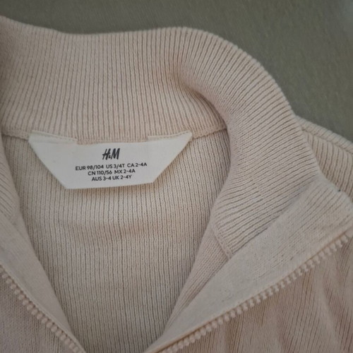 H&M sweater like new with zipper, white and red, for ages 3-4