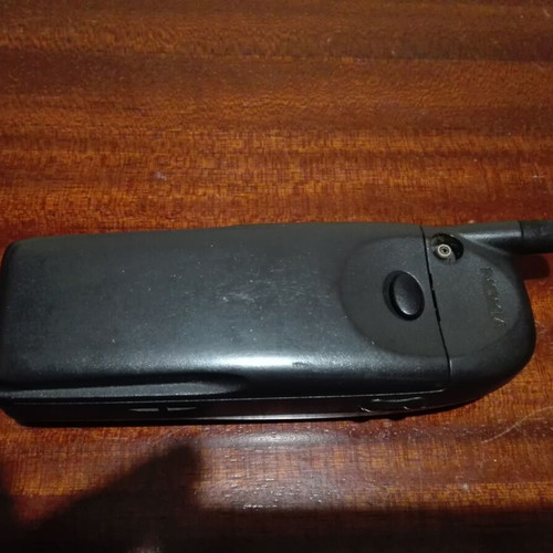 Nokia 6110 vintage mobile phone used with charger