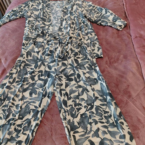 Kimono set medium 100% cotton like new, white and blue