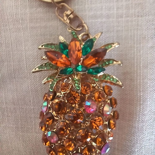 Pineapple keychain with rhinestones like new