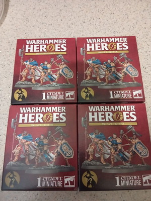 Warhammer Age Of Sigmar miniatures new, sold together