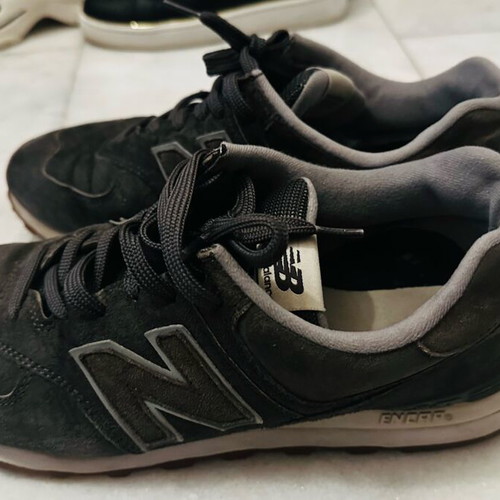 New Balance sneakers used, suede, size 46.5