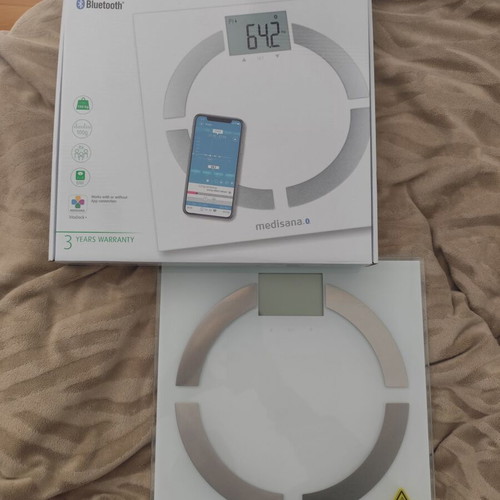 Medisana BS 444 Connect scale like new with app connection
