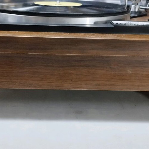 JVC VL5 turntable used with small crack on cover