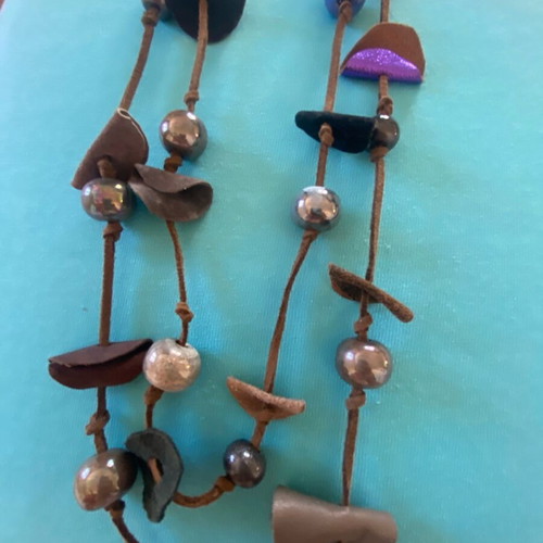 Leather necklace like new with leather details