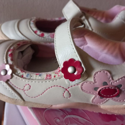 Girls' sandals size 29 new, white and pink