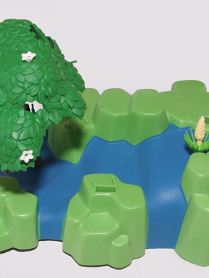 Playmobil base with plants and tree used