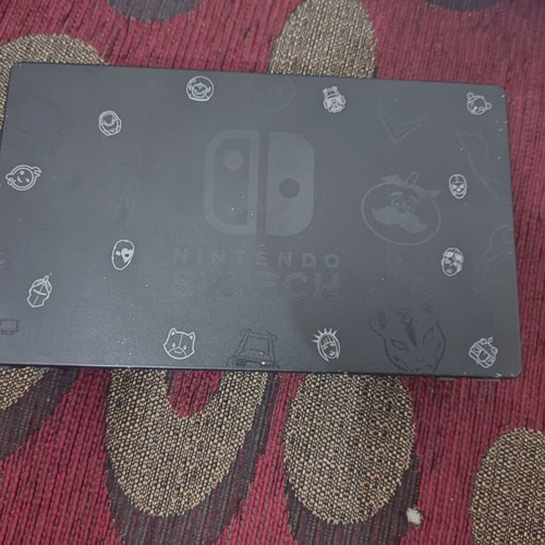 Nintendo Switch Fortnite Wildcat bundle used