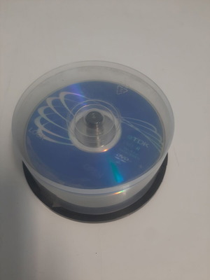 TDK празни DVD в кутия комплект от 22 нови