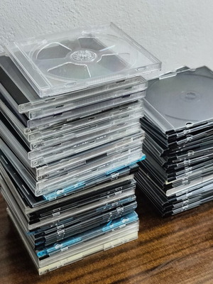 CD cases used, pack of 60+ various