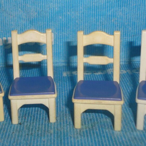 Playmobil set of 4 chairs