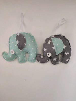Διακοσμητικά ελεφαντάκια υφασμάτινα σε άριστη κατάσταση