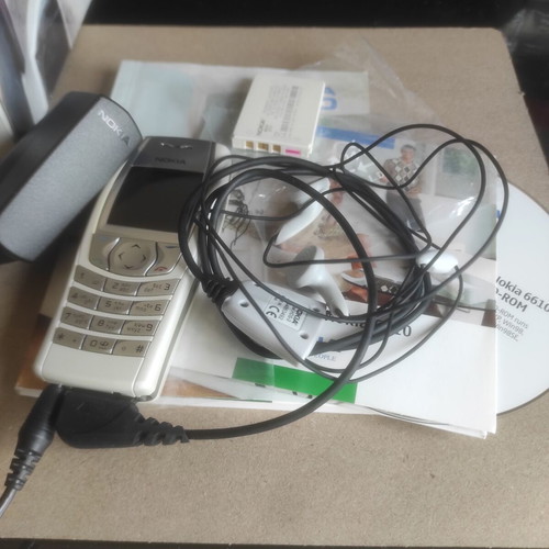 Nokia 6610 collector's phone like new with original accessories
