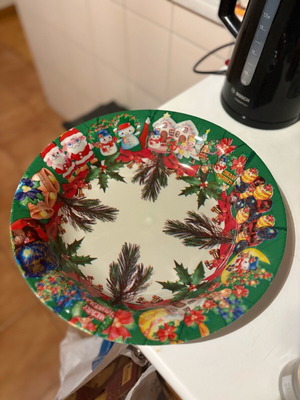 Christmas large platter like new, plastic