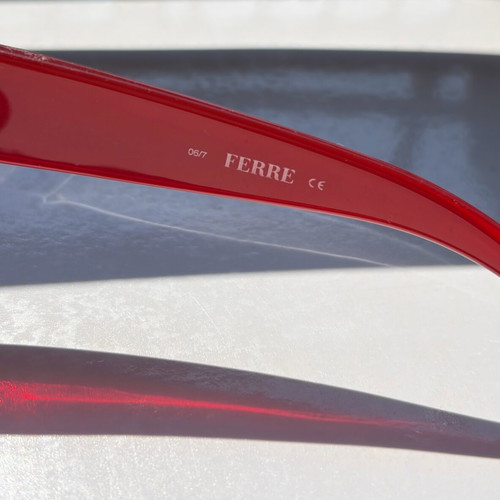 Gianfranco Ferré Sunglasses like new, pink Y2K