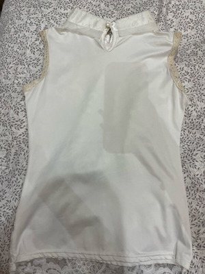 Sleeveless blouse new