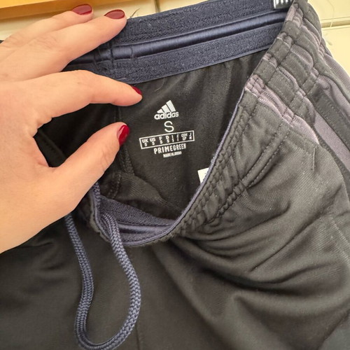 Αντρική φόρμα Adidas μαύρη, σαν καινούργια, μέγεθος S