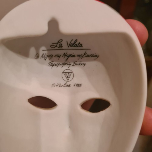 Collectible masks used, set of 24 with stand