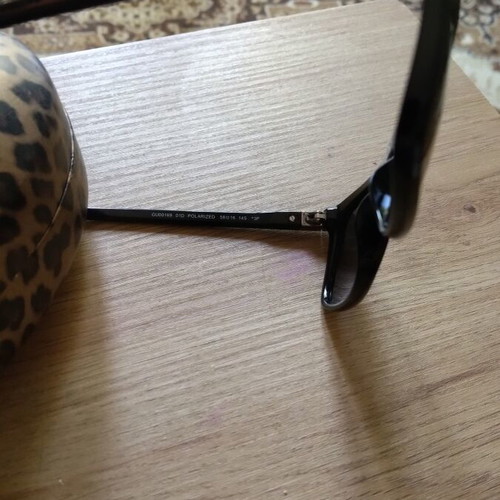 Guess Unisex Sunglasses Black Acetate Frame and Gradient Lens GU00169 01D like new