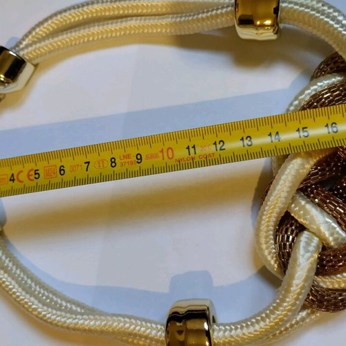 Necklace used white and gold