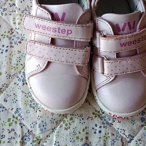 Weestep toddler sports shoes size 21, like new, soft pink