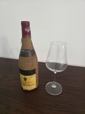 Rioja Siglo Cosecha 1964 collectible wine bottle, Bodegas del Romeral