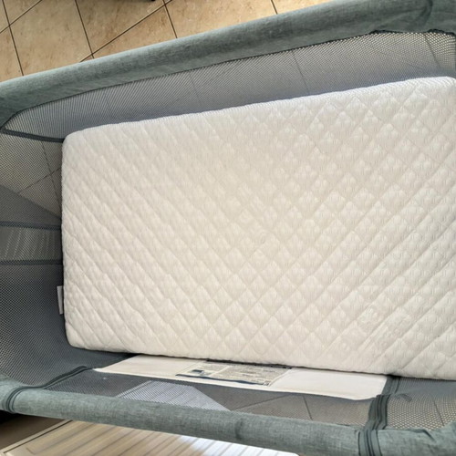 Kikaboo Cradle with Erato Mattress like new