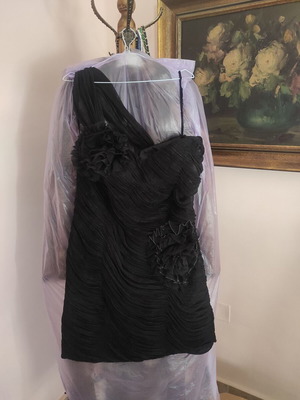 Evening dress like new with appliqué flowers, size 50, black