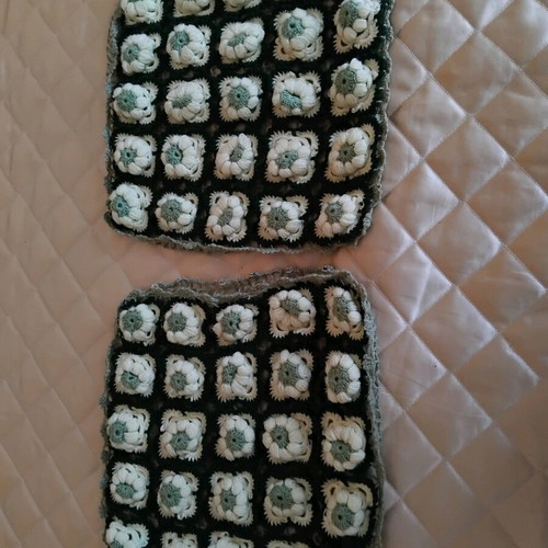 Handmade pillow cases new, set of 2 with daisy pattern