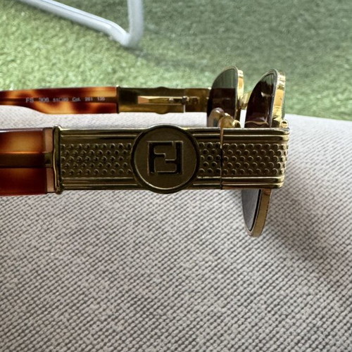 Fendi FS 306 Vintage Sunglasses like new, brown and gold
