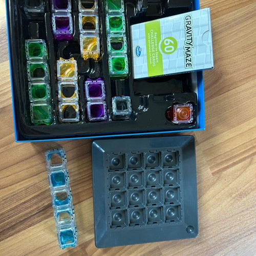Thinkfun Gravity Maze like new falling marble logic game