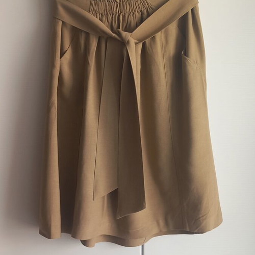 Zara camel skirt with belt and side pockets