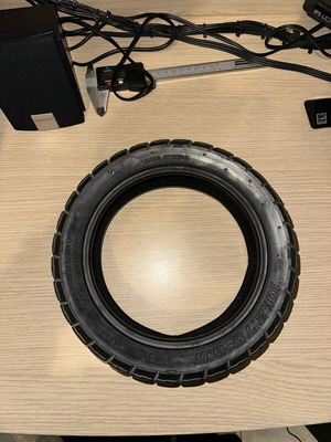 Λάστιχο Kukirin G2 μεταχειρισμένο με τρύπα