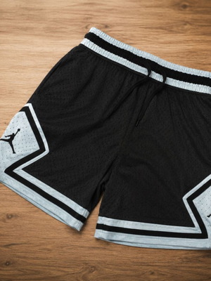Jordan shorts size small like new, black and green