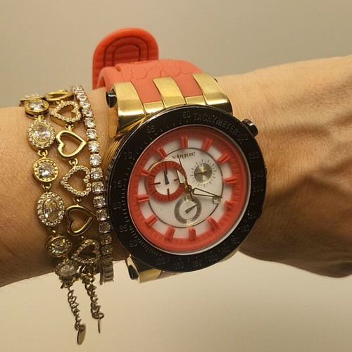 Vogue wristwatch like new with red rubber strap, 10atm, chronograph