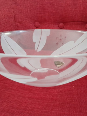 Orrefors Sweden Crystal Bowl Frosted Leaf Discontinued, new