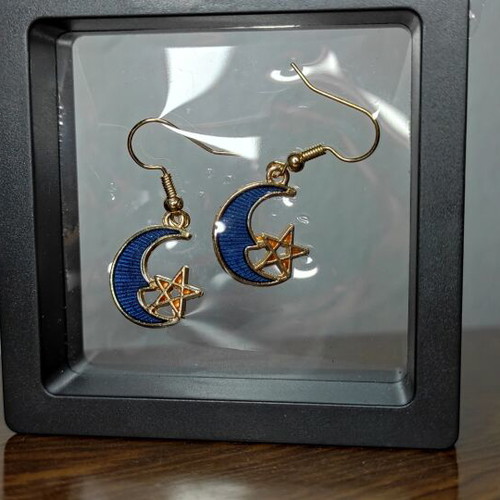 Space earrings new with moon and star design