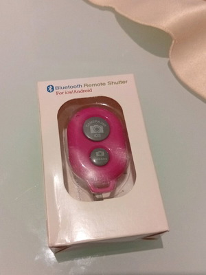 Bluetooth дистанционно за селфи фуксия ново