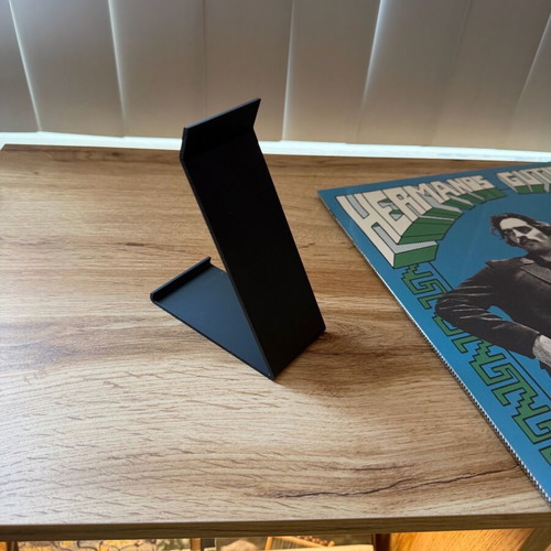 Vinyl stand black tabletop for 1 vinyl, like new, minimal design