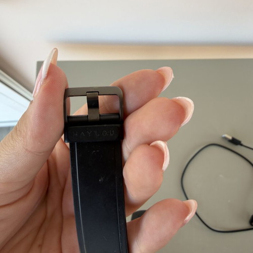 Haylou electronic watch like new with charging cable
