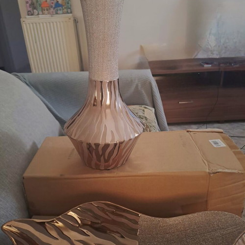 Decorative buffet set new, rose gold embossed vase and leaf plate