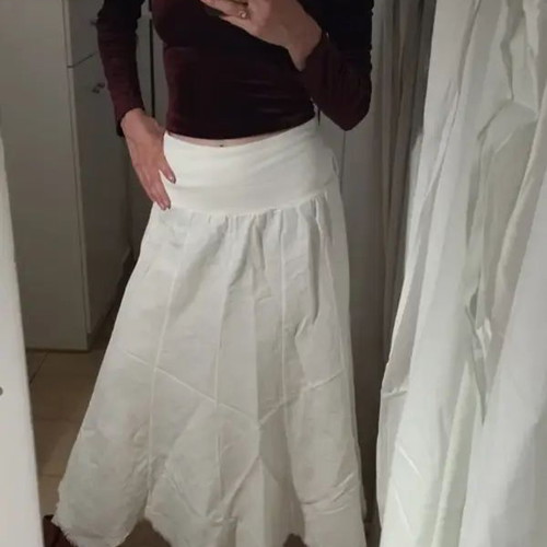 White midi fairy skirt like new with asymmetrical hem