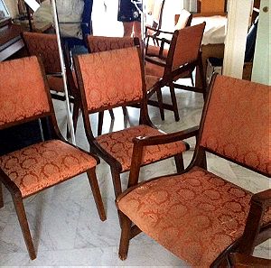 Πωλούνται 4 καρέκλες και δυο πολυθρονες δανέζικο στυλ δεκατια1960,άψογα διατηρημένες,μασίφ ξύλο ,με λούστρο Βαράγκη.η ταπετσαρία από τις πολυθρονες χρήζει αλλαγής. Τιμή 400 ευρω