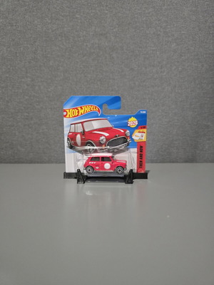 Hot Wheels Austin Mini Cooper S new